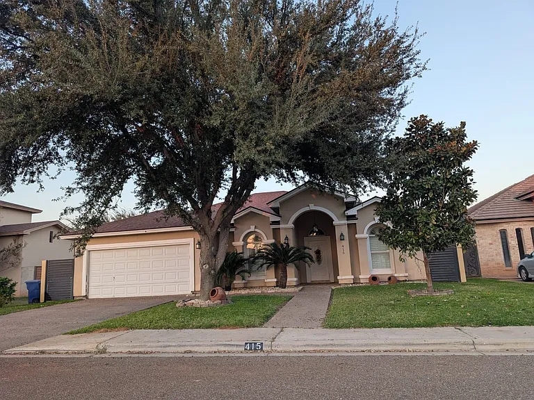 415 Starling Creek Loop — Photo 2