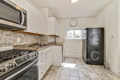 6737 N Lawrence St Photo 1