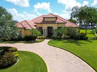 341 Hamilton Shores Dr NE, Winter Haven, FL 33881