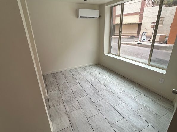 250 Chase Creek St #1