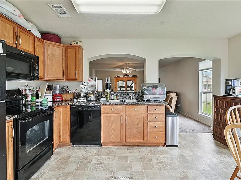 4001 Southern Trace Ct — Photo 5
