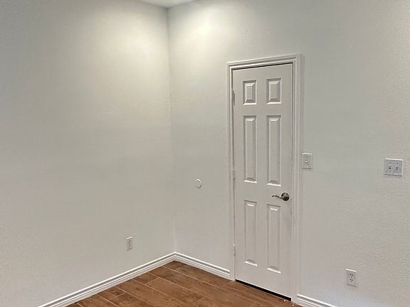 4th image of 5977 Norma Pechero Ln