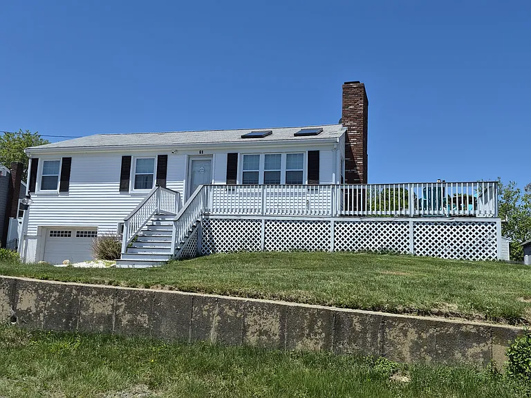 61 Hilltop Ave — Photo 6