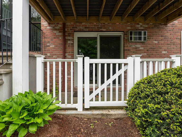 7 Karen Cir #2A — Photo 27