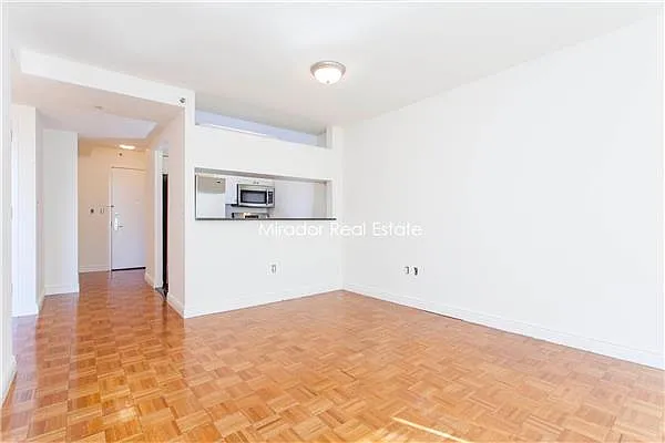 Rented by Mirador Real Estate | media 96