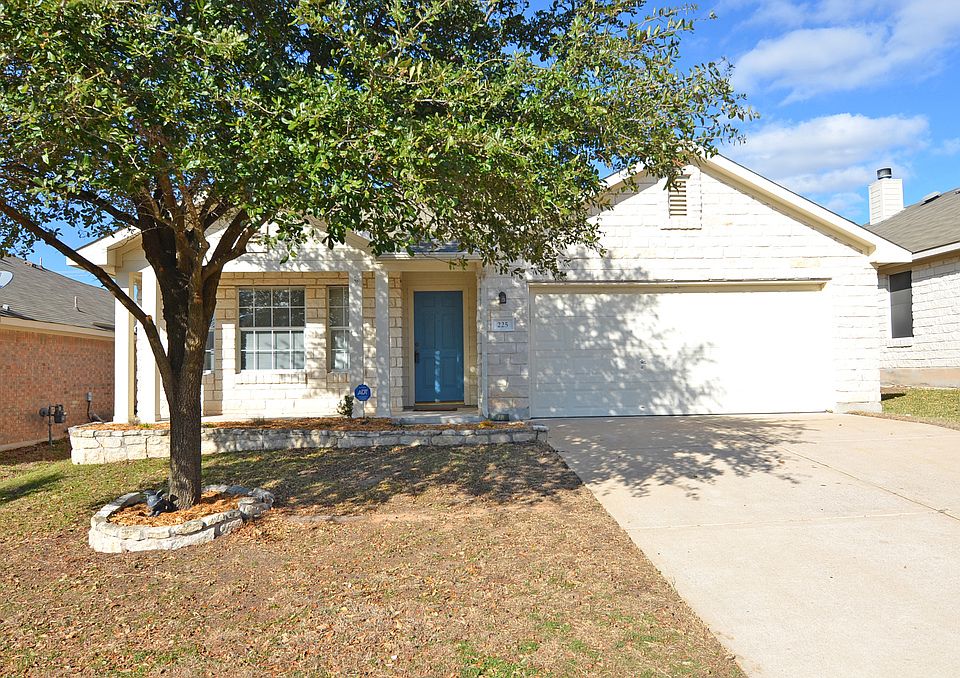 1st image of 225 Chandler Crossing Trl