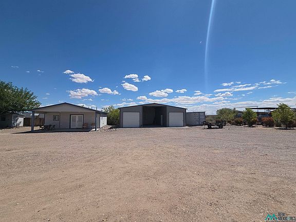 2nd image of 407 Bass Rd