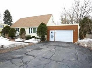 1 Elizabeth St, Latham, NY 12110