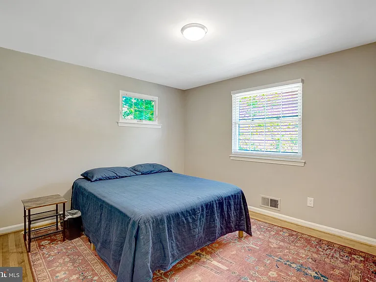 8527 Parliament Dr — Photo 28