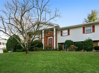 25 Bluefields Ln, Blauvelt, NY 10913