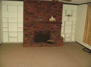 48 Lockhaven Dr, Granite City, IL