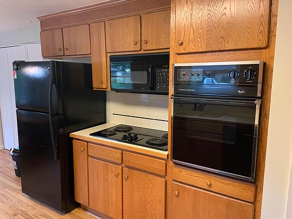 4th image of 1136 Aspen St