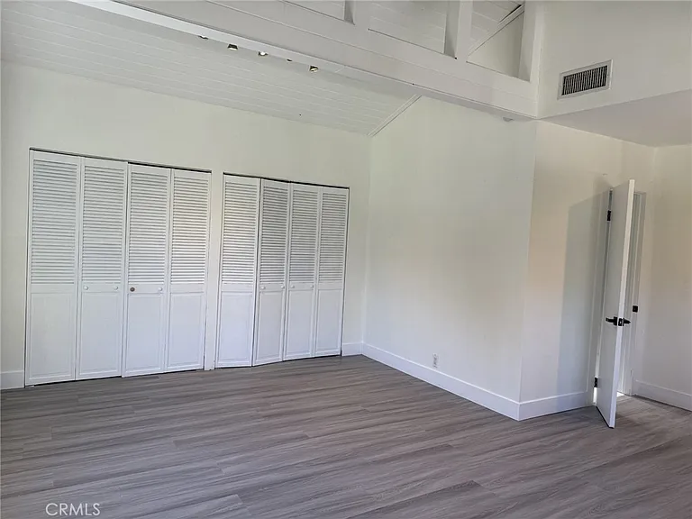 5527 Beckford Ave — Photo 19