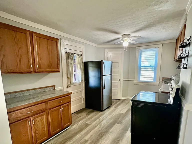 128 Stilz Ave — Photo 11