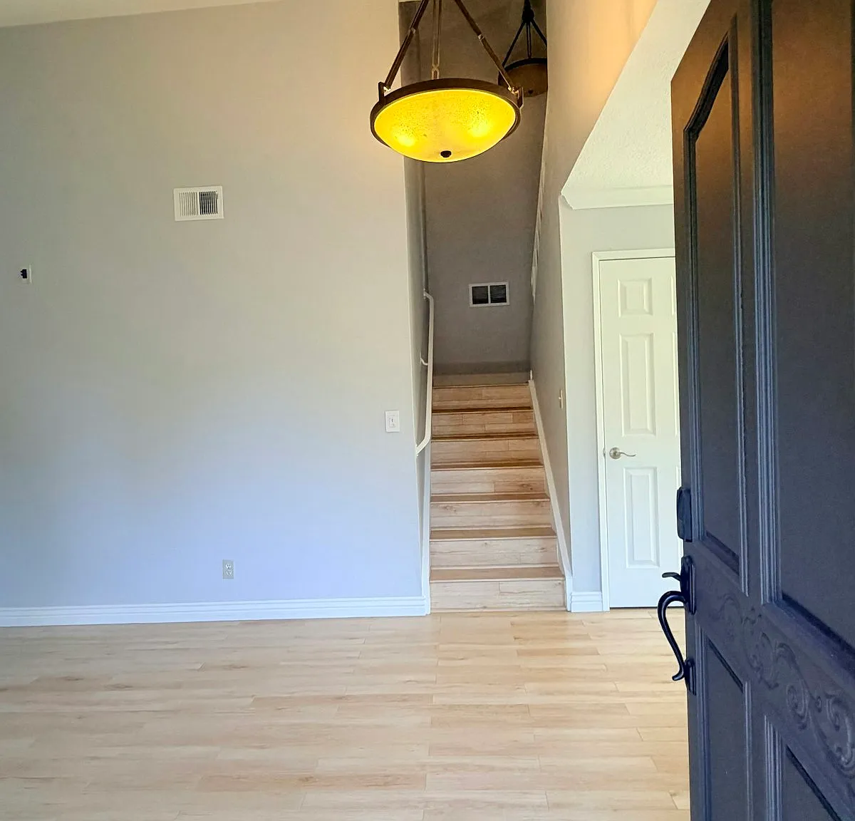 66 Snyder Way — Photo 3