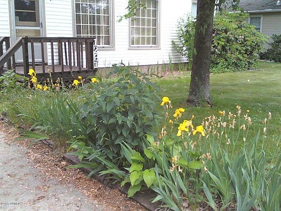 2nd image of 1261 W 32nd St