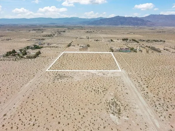 45574 Mendocino Rd #4, Newberry Springs, CA 92365