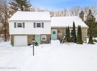 39 Beechwood Dr, Charlton, NY 12019