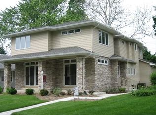 619 N Brainard St, Naperville, IL 60563