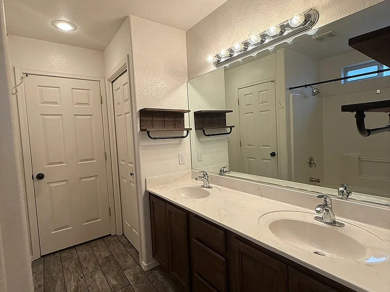 2863 Ventana Dr — Photo 22