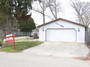 4715 S Long Lake Dr, Portage, MI 49002