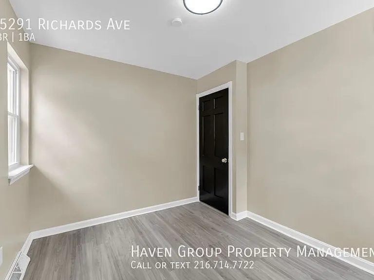25291 Richards Ave — Photo 12