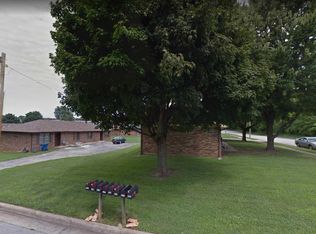 1039 S Lexington Ave, Springfield, MO 65802