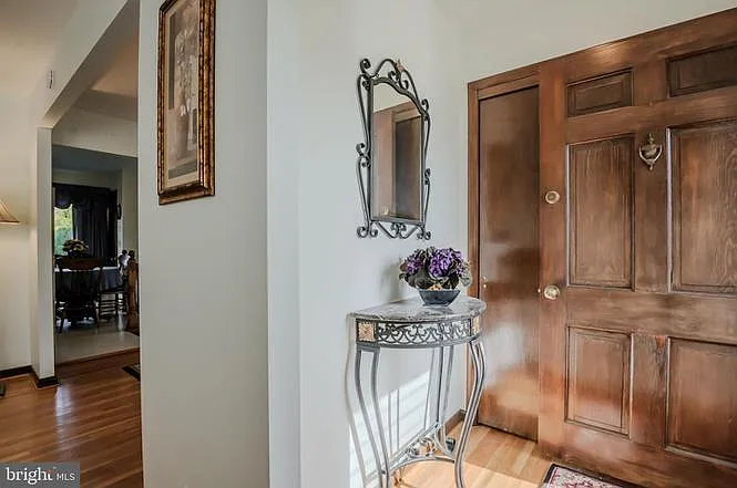 25 Charring Ln — Photo 6