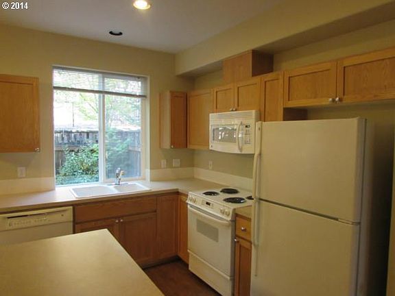 2nd image of 20887 SW Skiver St