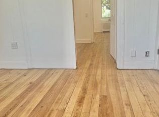 75-11 69th Rd, Middle Village, NY 11379