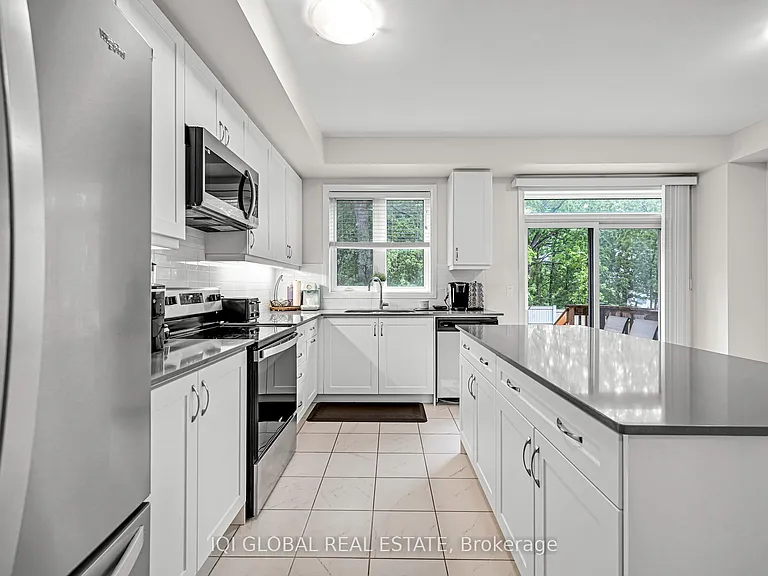 585 Colborne St #1303 — Photo 12