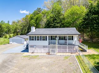 25 Winchester Woods Dr, Murphy, NC 28906