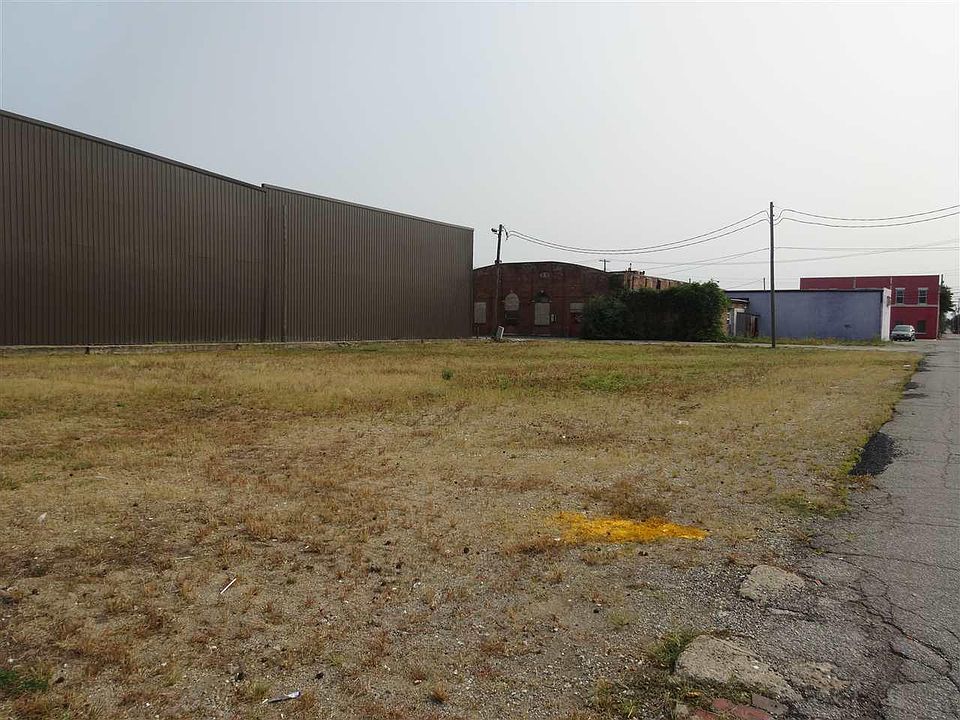 2nd image of 321 Ohio St