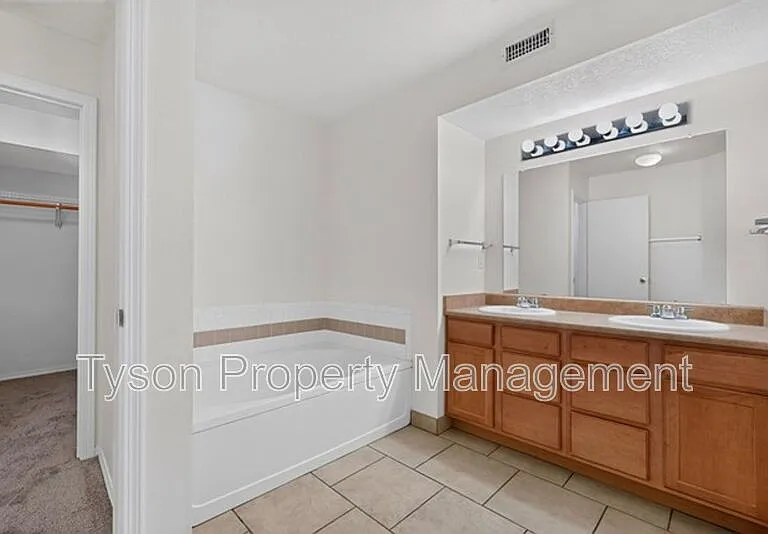 6126 Costa Brava Ave NW — Photo 16