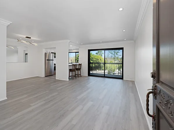 5125 Fontaine St Unit 105, San Diego, CA 92120