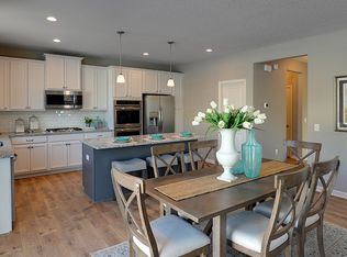 8620 Platinum Cv, Woodbury, MN 55129