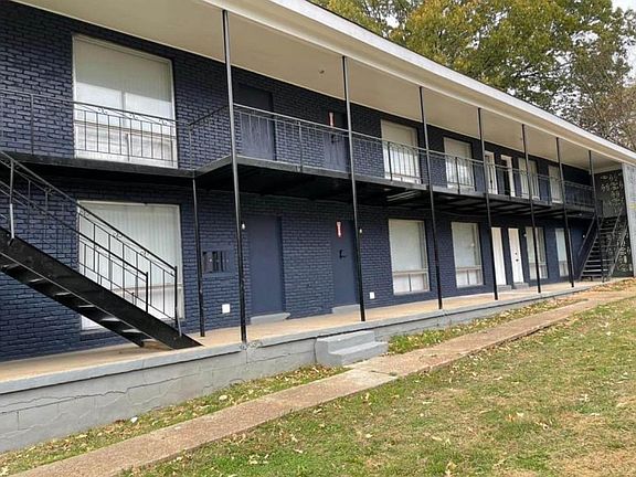 2nd image of 4010 Summer Ave