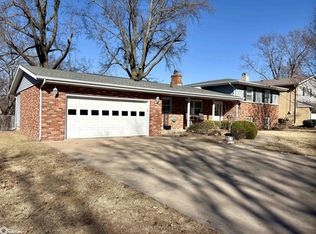 2710 Clearview Dr, Burlington, IA 52601