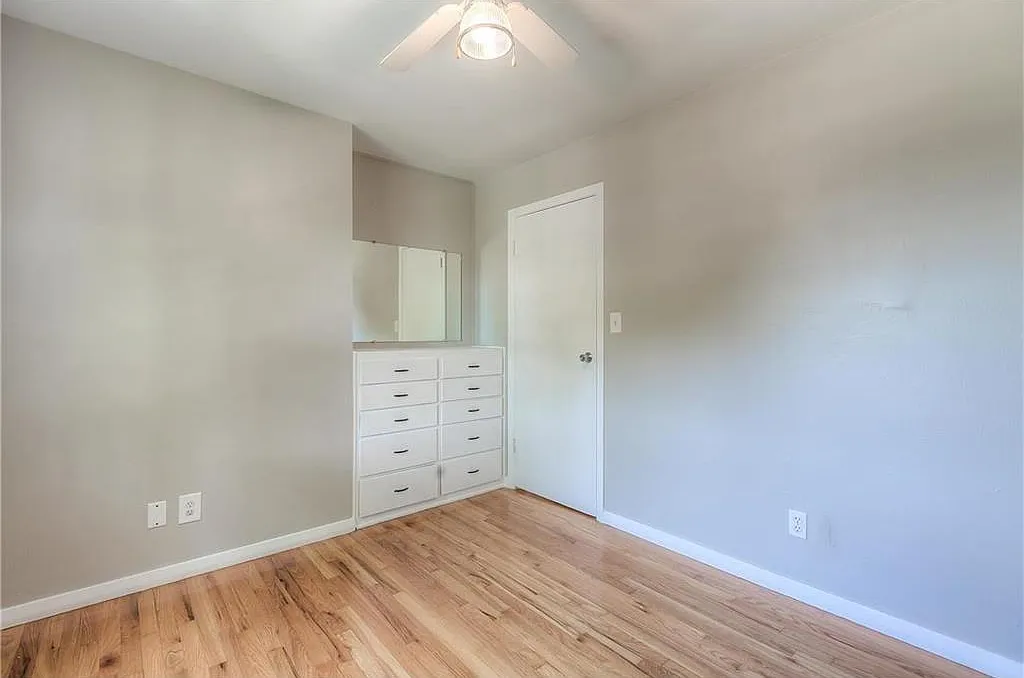 3 bed, 1756 sqft, $2,300 — Photo 4