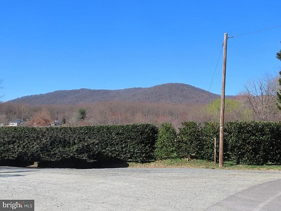 5th image of 509 Main St