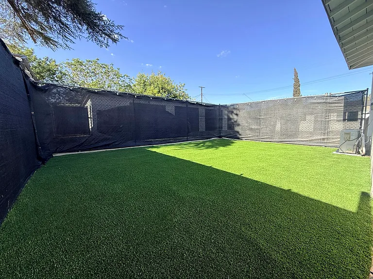 233 E Nicolet St #233 — Photo 9