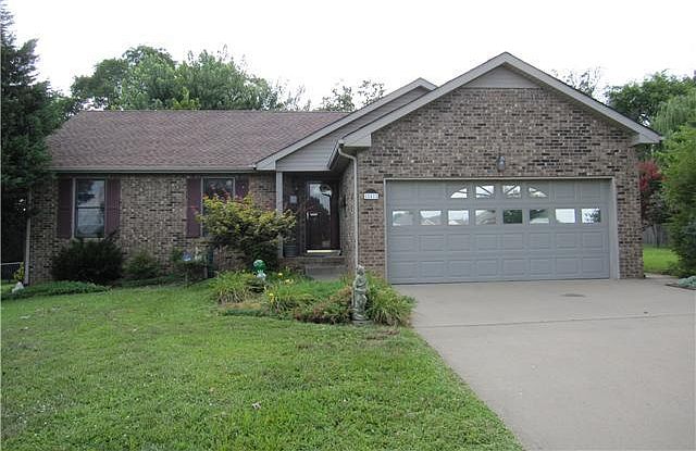 1st image of 841 Gardendale Ln