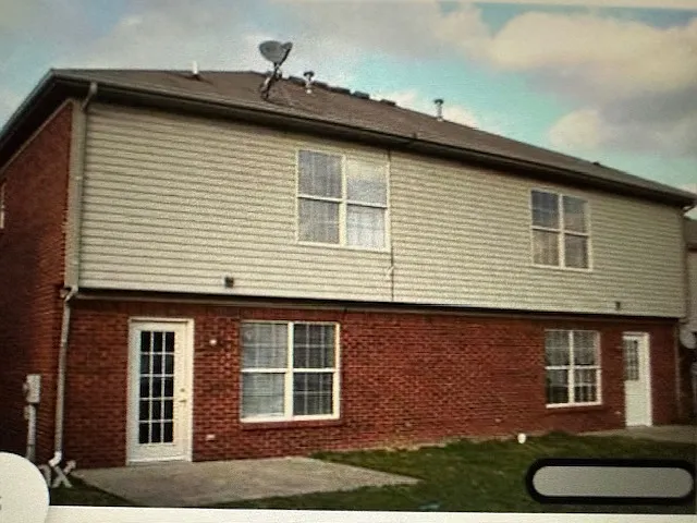 661 Sherard Cir — Photo 3