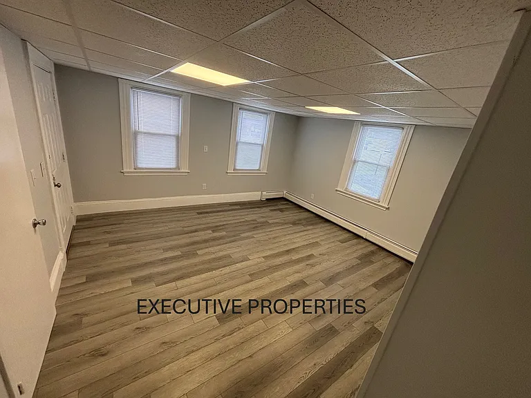 205 N Main St — Photo 12