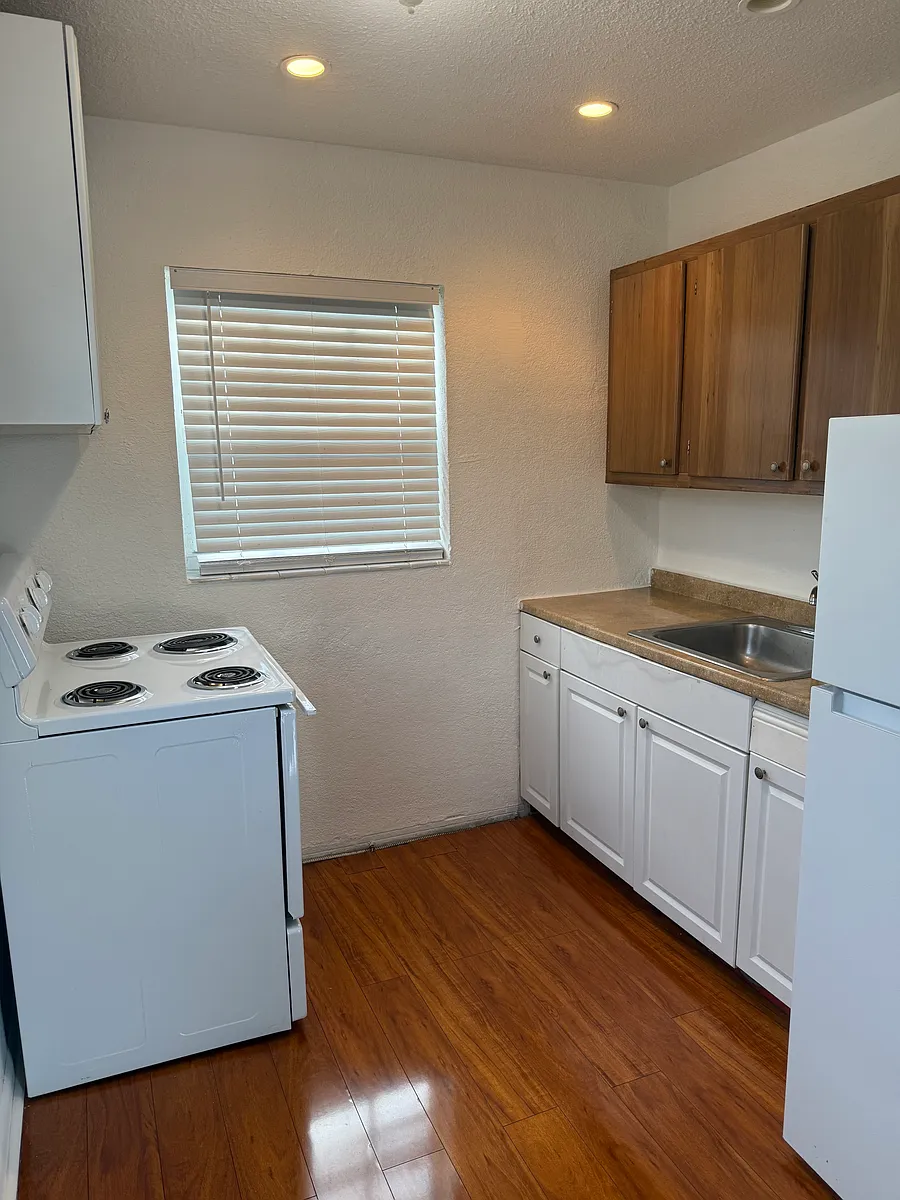 Building Photo - 1221 NW 61st St #3