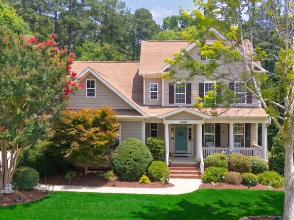2409 Thurrock Dr, Apex, NC 27539