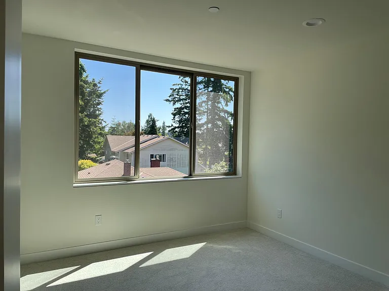 18402 Corliss Ave N #A — Photo 25