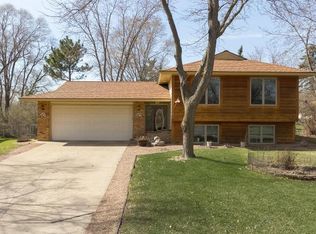 10445 Quinn St NW, Coon Rapids, MN 55433