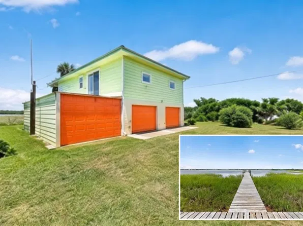228 Speckled Trout Loop, Palacios, TX 77465