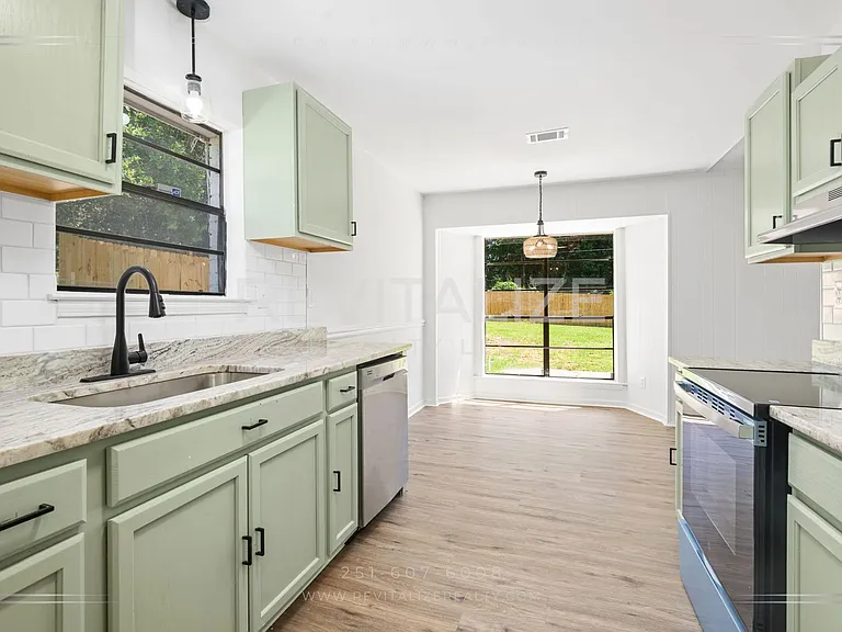 5812 Hanging Moss Ct — Photo 11